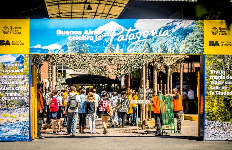 Gigantografías en el distrito audiovisual de Buenos AIres, con imágenes de Argentina del Banco de imágenes de Marco Guoli, usadas por el GCBA en el evento Buenos Aires celebra las regiones