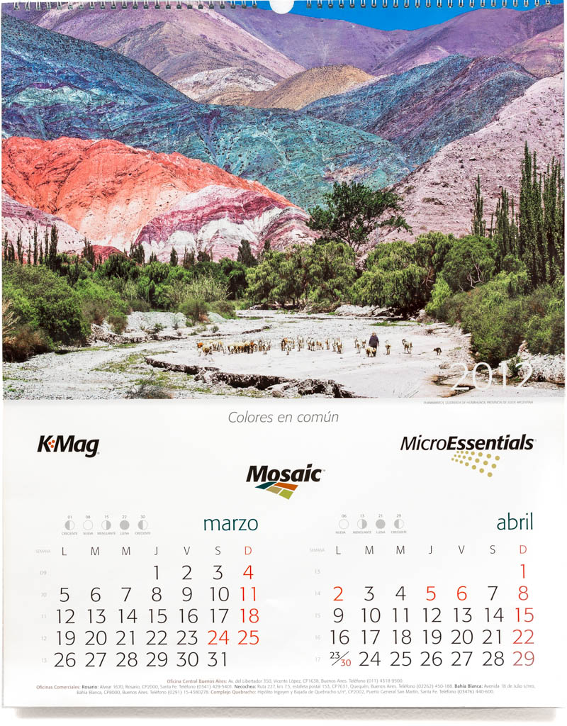 Página del bimestre marzo abril del Calendario empresarial Mosaic 2012 con imágenes de alta resolución del Banco de imágenes de Marco Guoli